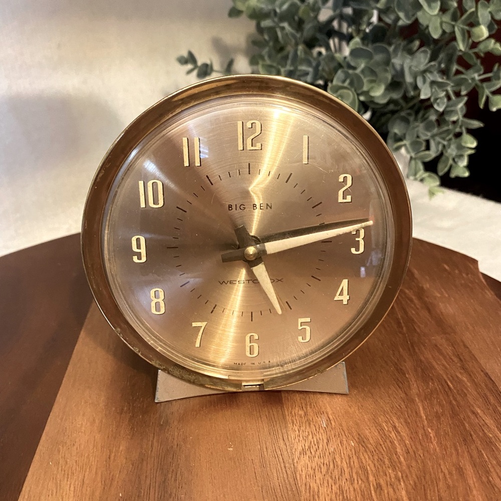 Westclox Gold Vintage Clock